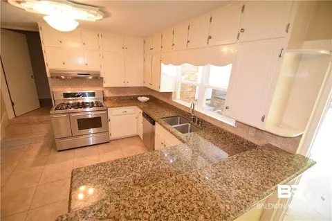 607 Tuthill Ln, Mobile, AL 36608 photo 7