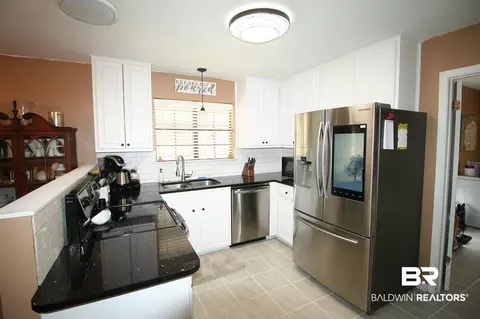 104 Michael Loop, Daphne, AL 36526 photo 4