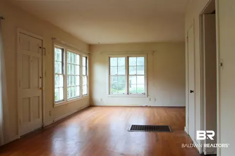 4255 Springview Dr, Mobile, AL 36609 photo 5