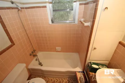 4255 Springview Dr, Mobile, AL 36609 photo 17