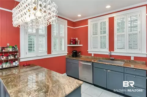 300 Mcdonald Ave, Mobile, AL 36604 photo 10