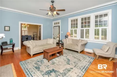 300 Mcdonald Ave, Mobile, AL 36604 photo 5