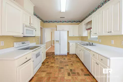 112 E Avon Cir, Daphne, AL 36526 photo 7