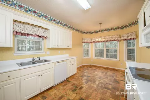 112 E Avon Cir, Daphne, AL 36526 photo 5