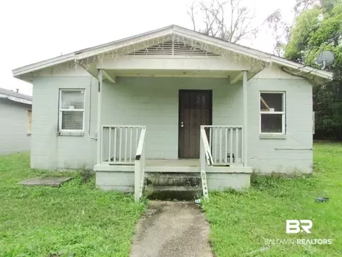 655 Live Oak St, Mobile, AL 36603 photo 2