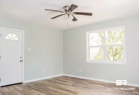 5799 Hillview Rd, Mobile, AL 36619 photo 9
