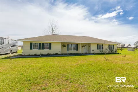 32188 Bartel St, Elberta, AL 36530 photo 2