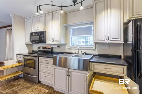 431 Elberta Loop, Lillian, AL 36549 photo 8