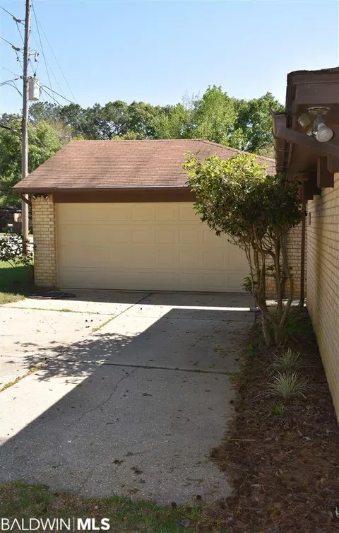 111 Eagle Dr, Daphne, AL 36526 photo 8