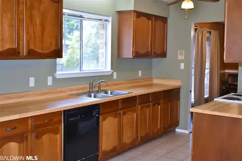 111 Eagle Dr, Daphne, AL 36526 photo 4
