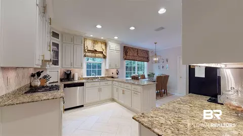 370 Tuthill Ln, Mobile, AL 36608 photo 4