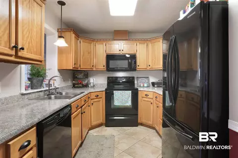 32210 Bartel St, Elberta, AL 36530 photo 2