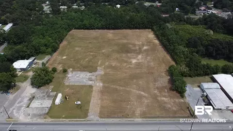 300 N Block N Main St, Atmore, AL 36502
