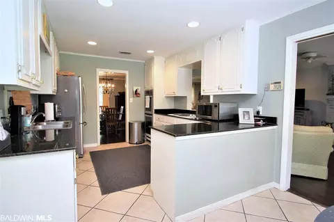 3811 S Ashley Dr, Mobile, AL 36608 photo 6