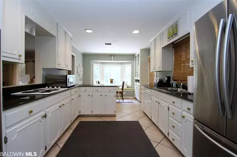 3811 S Ashley Dr, Mobile, AL 36608 photo 7
