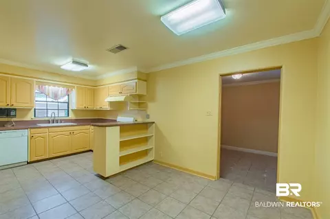 279 Jackson Blvd, Mobile, AL 36609 photo 12