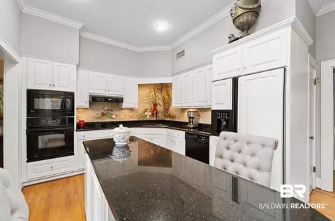 207 E Lakewood Dr, Mobile, AL 36608 photo 10