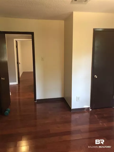 1318 W Forest Ridge Rd, Mobile, AL 36618 photo 9