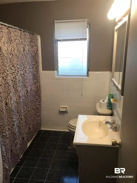 1318 W Forest Ridge Rd, Mobile, AL 36618 photo 4