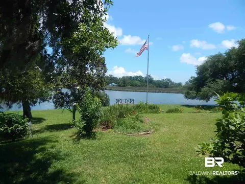 1950 River Forest Dr, Mobile, AL 36605 photo 8