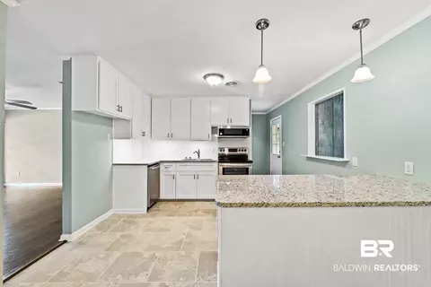 6462 N Waverly Dr, Mobile, AL 36608 photo 7