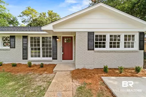 6462 N Waverly Dr, Mobile, AL 36608 photo 4