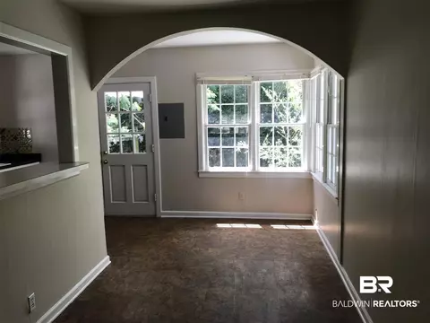 129 W Border Dr, Mobile, AL 36608 photo 2
