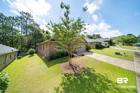 9012 Brookside Ln, Daphne, AL 36526 photo 2