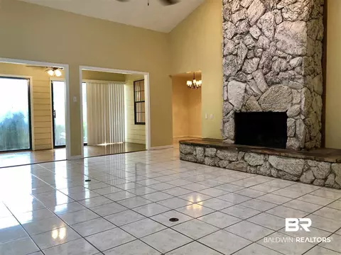 162 Windsor Dr, Daphne, AL 36526 photo 3
