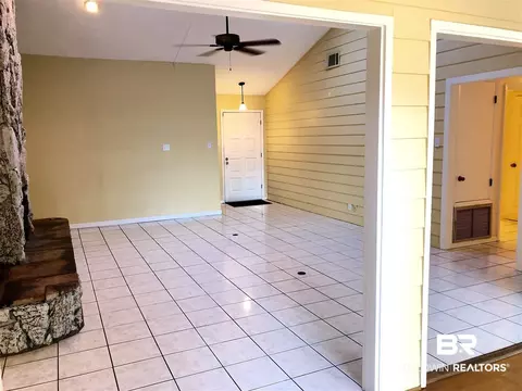 162 Windsor Dr, Daphne, AL 36526 photo 7