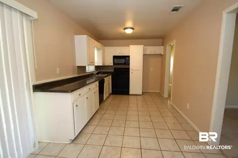6470 Waverly Dr, Mobile, AL 36608 photo 5