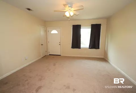 6470 Waverly Dr, Mobile, AL 36608 photo 2