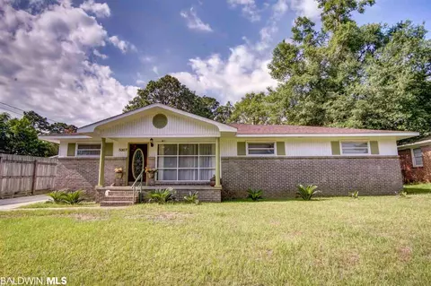 5307 Forest Park Dr, Mobile, AL 36618 photo 1