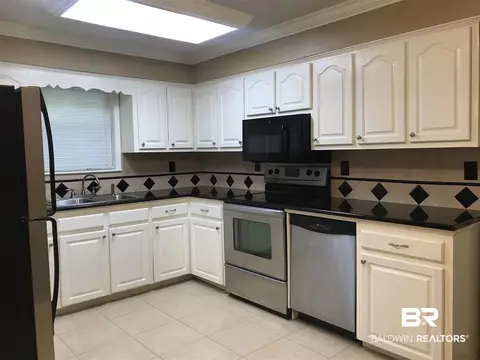 6048 Idlemoore Dr, Theodore, AL 36582 photo 3