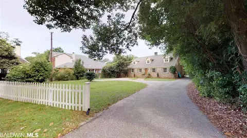 4675 Old Shell Rd, Mobile, AL 36608 photo 2