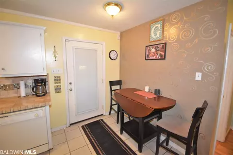 605 Mandrell St, Mobile, AL 36606 photo 6