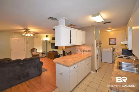 605 Mandrell St, Mobile, AL 36606 photo 8