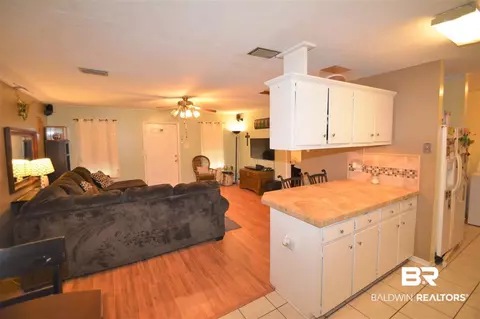 605 Mandrell St, Mobile, AL 36606 photo 5