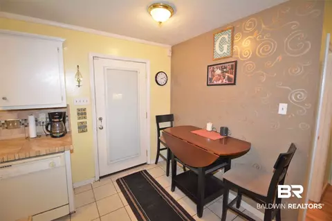 605 Mandrell St, Mobile, AL 36606 photo 6