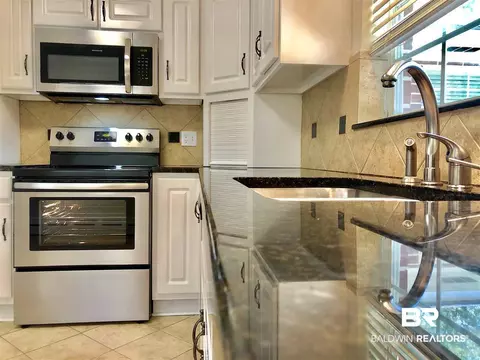 365 Gaines Ave, Mobile, AL 36609 photo 13