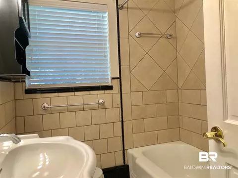365 Gaines Ave, Mobile, AL 36609 photo 20