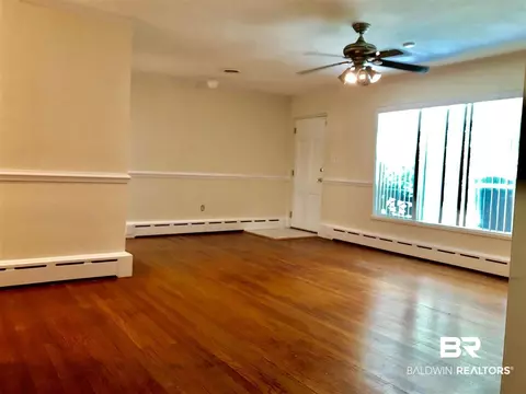 365 Gaines Ave, Mobile, AL 36609 photo 3