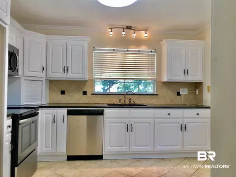 365 Gaines Ave, Mobile, AL 36609 photo 11