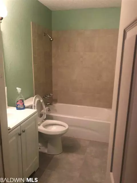 47 N Cypress St, Walnut Hill, FL 32568 photo 7