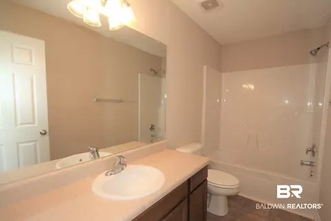 941 E Hamilton Bridges Dr, Mobile, AL 36695 photo 9