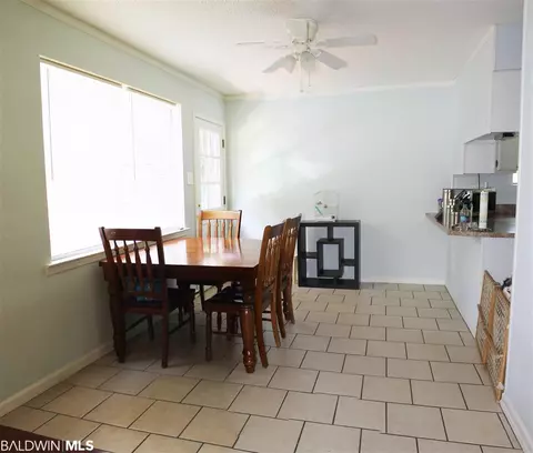 4587 Emerald Dr, Mobile, AL 36619 photo 3