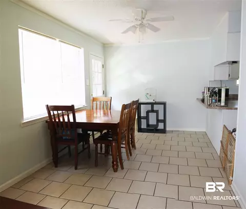 4587 Emerald Dr, Mobile, AL 36619 photo 3