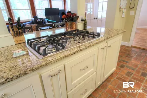 321 Dalewood Dr, Mobile, AL 36608 photo 6