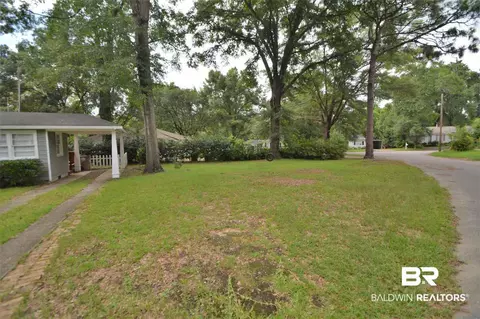 339 W Azalea Cir, Mobile, AL 36608 photo 23