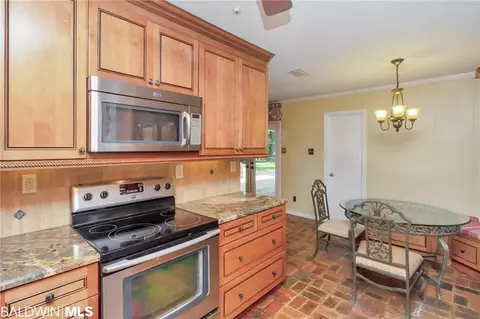 401 E Hounds Run, Mobile, AL 36608 photo 8